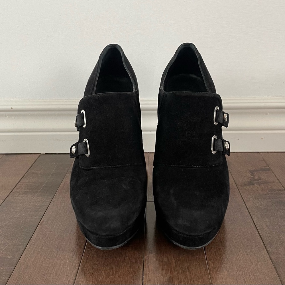 Stuart Weitzman Black Suede Buckle Pumps - Size 8 - Picture 4 of 12